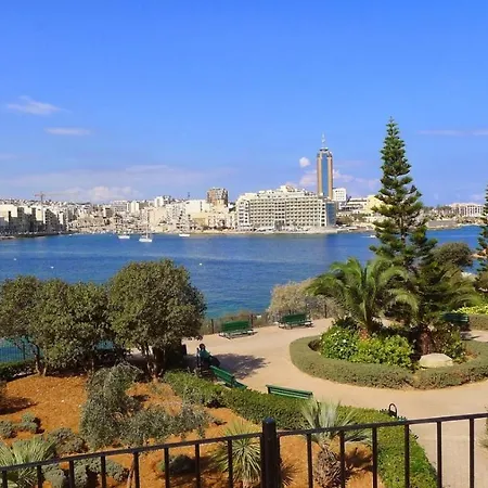 Apartment Modern 3br In The Centre Of Sliema *