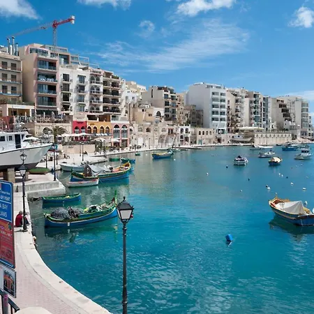 Modern 3br In The Centre Of Sliema 아파트 슬리에마