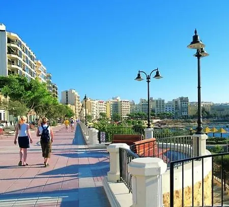 Modern 3br In The Centre Of Sliema 아파트 슬리에마