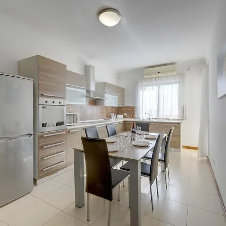 Apartment Modern 3br In The Centre Of Sliema